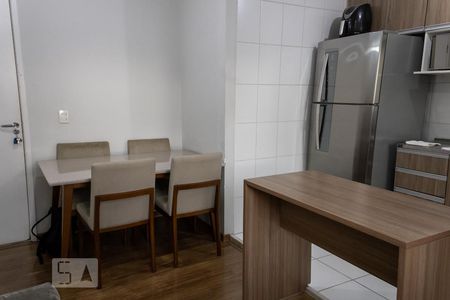 Sala de apartamento para alugar com 2 quartos, 50m² em Vila Antonieta, São Paulo