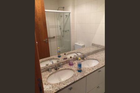 Banheiro de apartamento à venda com 3 quartos, 100m² em Vila Mariana, São Paulo