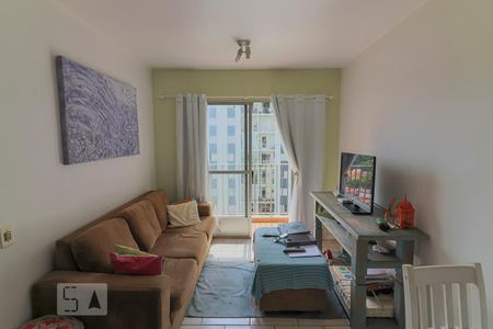 Sala de apartamento para alugar com 2 quartos, 60m² em Jardim Jussara, São Paulo