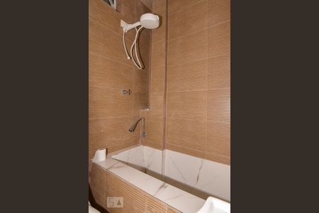 Apartamento para alugar com 60m², 1 quarto e sem vaga Apartamento para alugar com 60m², 1 quarto e sem vagaBanheiro da Suíte