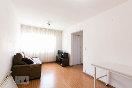 Sala de apartamento à venda com 2 quartos, 56m² em Jardim Lucinda, São Paulo