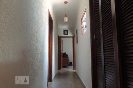Corredor de casa à venda com 3 quartos, 194m² em Jardim do Sol, Campinas
