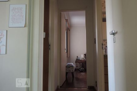 Corredor de apartamento à venda com 3 quartos, 77m² em Taquaral, Campinas