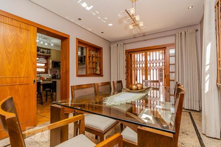 Sala de jantar de casa à venda com 4 quartos, 420m² em Medianeira, Porto Alegre