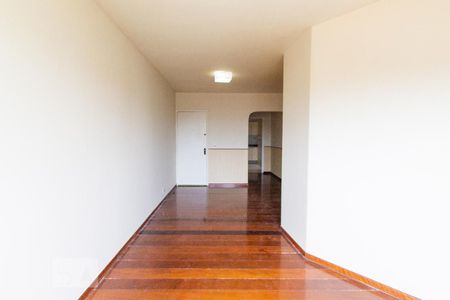 Sala de apartamento para alugar com 2 quartos, 70m² em Umuarama, Osasco