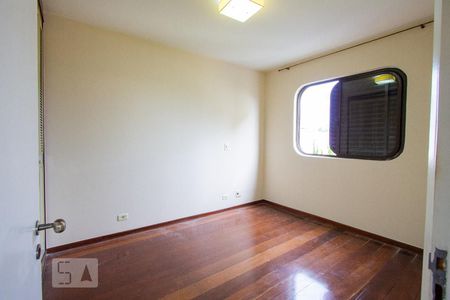 Quarto 1 de apartamento para alugar com 2 quartos, 70m² em Umuarama, Osasco