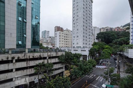 Vista da sala de apartamento para alugar com 1 quarto, 47m² em Anchieta, Belo Horizonte