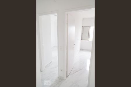 Corredor de apartamento para alugar com 2 quartos, 63m² em Vila Regente Feijó, São Paulo