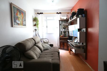 Sala de apartamento à venda com 2 quartos, 51m² em Vila Lutécia, Santo André