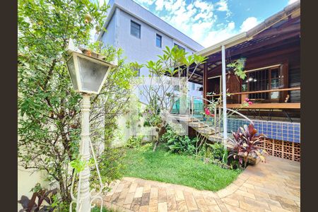 Entrada da casa de casa à venda com 4 quartos, 226m² em Santa Lúcia, Belo Horizonte