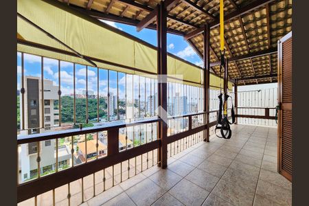 Varanda quarto suíte e quarto 3 de casa à venda com 4 quartos, 226m² em Santa Lúcia, Belo Horizonte