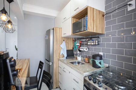 Cozinha de apartamento para alugar com 1 quarto, 35m² em Presidente Altino, Osasco