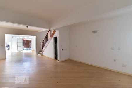 Sala de casa para alugar com 2 quartos, 130m² em Sumaré, São Paulo