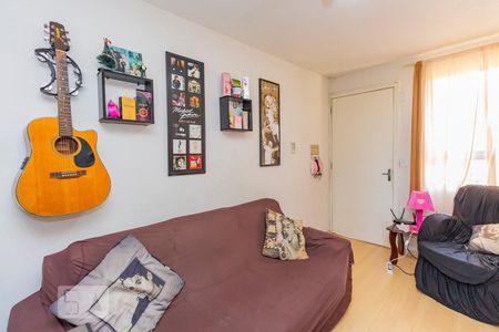 Sala  de apartamento para alugar com 2 quartos, 38m² em Rubem Berta, Porto Alegre