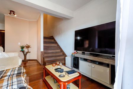 Sala 1 de casa para alugar com 4 quartos, 300m² em Vila Mazzei, São Paulo