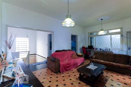 Sala de casa à venda com 4 quartos, 234m² em Medianeira, Porto Alegre