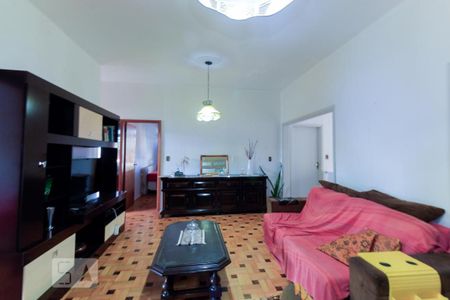 Sala de casa à venda com 4 quartos, 234m² em Medianeira, Porto Alegre