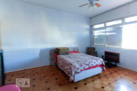 Quarto 2 de casa à venda com 4 quartos, 234m² em Medianeira, Porto Alegre