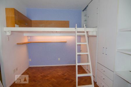 Sala / Quarto de kitnet/studio para alugar com 1 quarto, 21m² em Laranjeiras, Rio de Janeiro