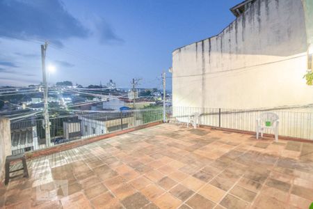 Terraço de casa à venda com 4 quartos, 220m² em Vila Mazzei, São Paulo