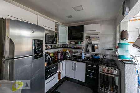 Cozinha de apartamento à venda com 2 quartos, 108m² em Menino Deus, Porto Alegre