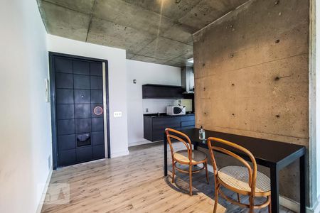 Sala de apartamento à venda com 1 quarto, 70m² em Jardim Fonte do Morumbi, São Paulo