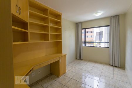 Quarto 2 de apartamento para alugar com 2 quartos, 60m² em Setor Sudoeste, Brasília