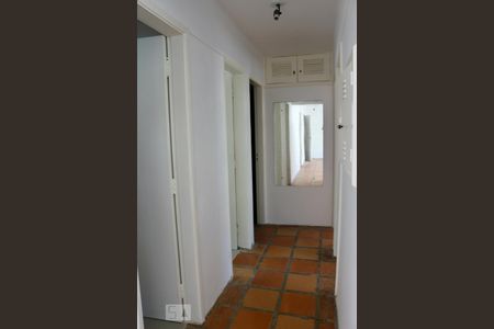 Apartamento para alugar com 3 quartos, 120m² em Vila Alzira, Guarujá