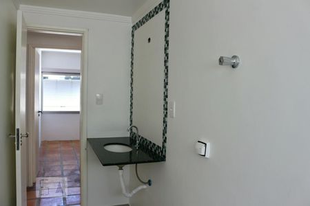 Banheiro Social de apartamento para alugar com 3 quartos, 120m² em Vila Alzira, Guarujá