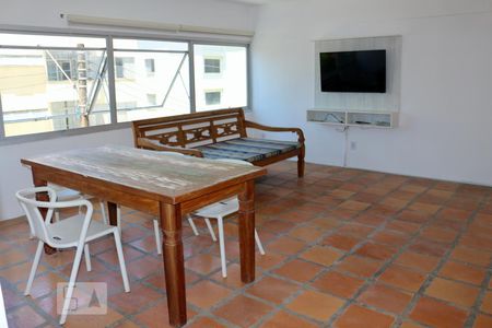 Sala de apartamento para alugar com 3 quartos, 120m² em Vila Alzira, Guarujá