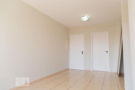 Sala de apartamento para alugar com 2 quartos, 55m² em Vila Guarani (z Sul), São Paulo