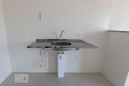Cozinha de apartamento para alugar com 1 quarto, 38m² em Vila Ema, São Paulo