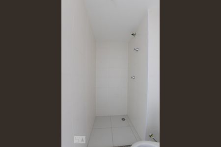 Banheiro de apartamento para alugar com 1 quarto, 38m² em Vila Ema, São Paulo