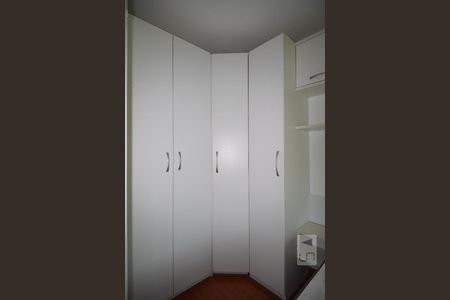 Quarto de apartamento para alugar com 1 quarto, 42m² em Jardim Itu, Porto Alegre