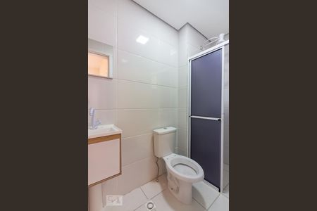 Banheiro de apartamento para alugar com 1 quarto, 30m² em Presidente Altino, Osasco