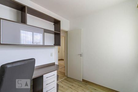 Quarto 1 de apartamento para alugar com 3 quartos, 60m² em Tingui, Curitiba