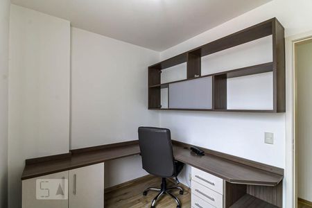 Quarto 1 de apartamento para alugar com 3 quartos, 60m² em Tingui, Curitiba