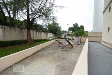 Apartamento para alugar com 48m², 2 quartos e 1 vaga Apartamento para alugar com 48m², 2 quartos e 1 vagaÁrea comum - Playground