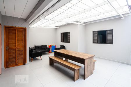 Casa à venda com 197m², 3 quartos e 4 vagas Casa à venda com 197m², 3 quartos e 4 vagasEspaço Gourmet