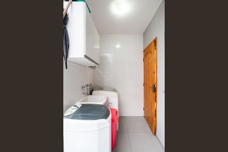 Casa à venda com 197m², 3 quartos e 4 vagas Casa à venda com 197m², 3 quartos e 4 vagasÁrea de Serviço