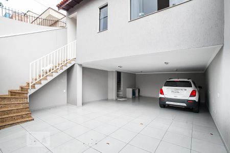 Casa à venda com 197m², 3 quartos e 4 vagas Casa à venda com 197m², 3 quartos e 4 vagasGaragem