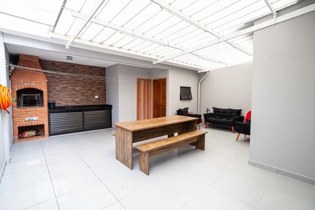 Casa à venda com 197m², 3 quartos e 4 vagas Casa à venda com 197m², 3 quartos e 4 vagasEspaço Gourmet