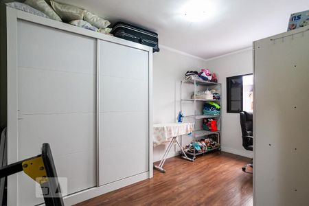 Casa à venda com 197m², 3 quartos e 4 vagas Casa à venda com 197m², 3 quartos e 4 vagasQuarto 2