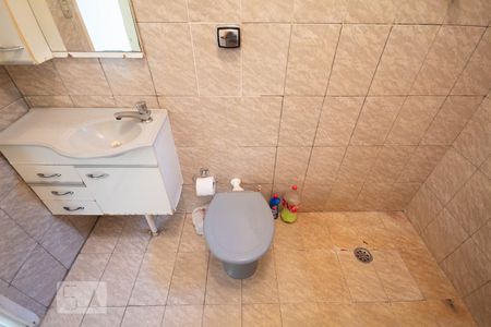 Casa de condomínio à venda com 167m², 2 quartos e 4 vagas Casa de condomínio à venda com 167m², 2 quartos e 4 vagasBanheiro