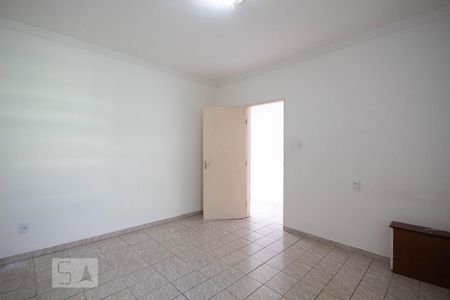 Casa de condomínio à venda com 167m², 2 quartos e 4 vagas Casa de condomínio à venda com 167m², 2 quartos e 4 vagasQuarto 2