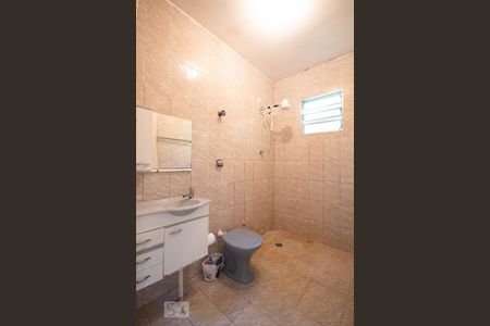 Casa de condomínio à venda com 167m², 2 quartos e 4 vagas Casa de condomínio à venda com 167m², 2 quartos e 4 vagasBanheiro