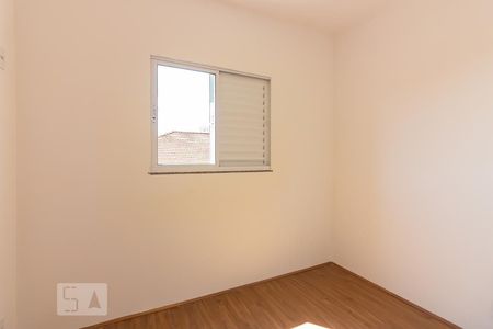 Quarto 2 de apartamento para alugar com 2 quartos, 40m² em Presidente Altino, Osasco