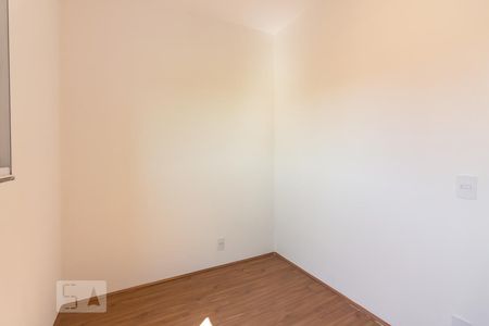 Quarto 2 de apartamento para alugar com 2 quartos, 40m² em Presidente Altino, Osasco