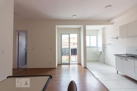 Sala de apartamento para alugar com 2 quartos, 44m² em Presidente Altino, Osasco