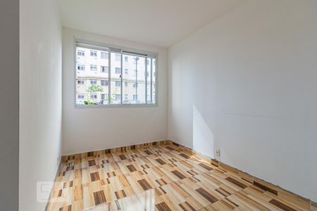 Sala de apartamento para alugar com 2 quartos, 34m² em Parque São Vicente, Santo André